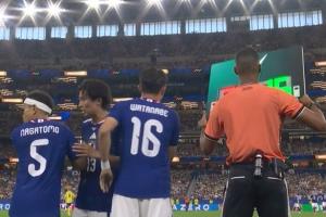 39岁日本后卫长友佑都世界杯第75分钟替补亮相
