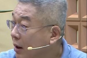 刘建宏表示，梅西全面超越马拉多纳，当之无愧为全球足球第一人