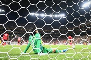 南非0-1韩国！韩国解说：我个人觉得，这或许可能是韩国队历史上最糟糕的比赛