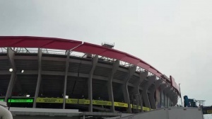开球前3小时！记者报道：墨西哥对阵英格兰遭遇雷暴，已启动安全措施