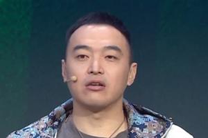 冯潇霆表示：C罗这个年纪状态波动属正常，他仍为顶级球星