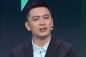 杨鸣表示支持荷兰队，认为辽宁队长期位居次席，情况类似